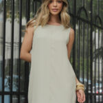 Vestido com recorte na barra