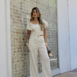 Conjunto  Cropped com babado e calça