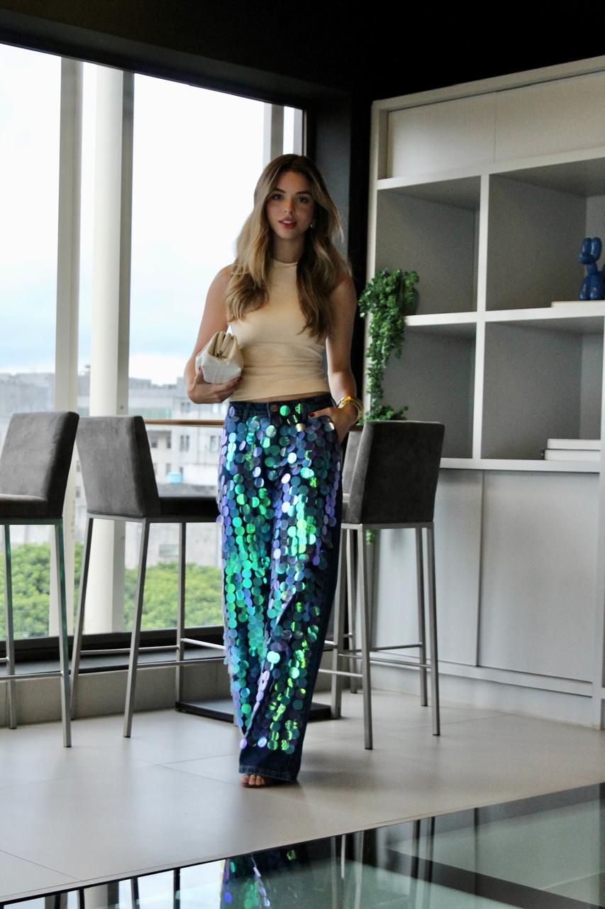 WhatsApp Image 2026-02-05 at 19.04.52 (2) Calça Bordada Escama - Imagem 1