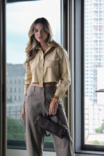 Camisa Cropped Com Lapela - Imagem 8