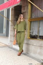 Conjunto Blusa Ampla e Calça