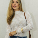 Blusa de renda Manga Longa