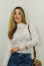 Blusa de renda Manga Longa