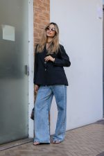 Calça Jeans Abertura Lateral - Imagem 2