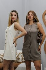 Vestido Curto com Botões - Imagem 3
